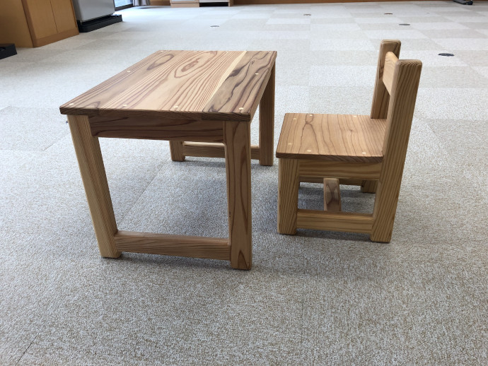 テーブル・椅子
